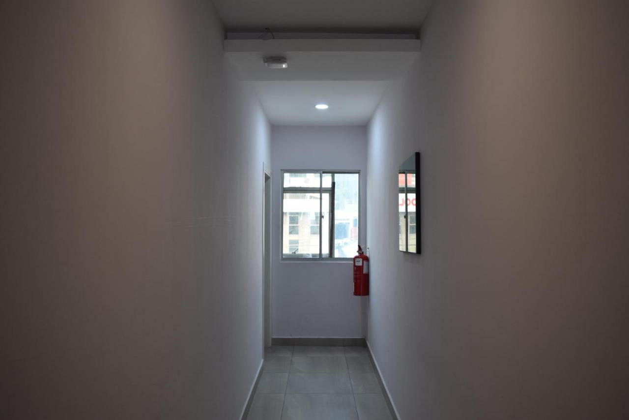 日出酒店 八打灵再也 外观 照片